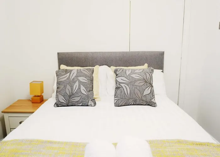 Bridle Lodge Apartments